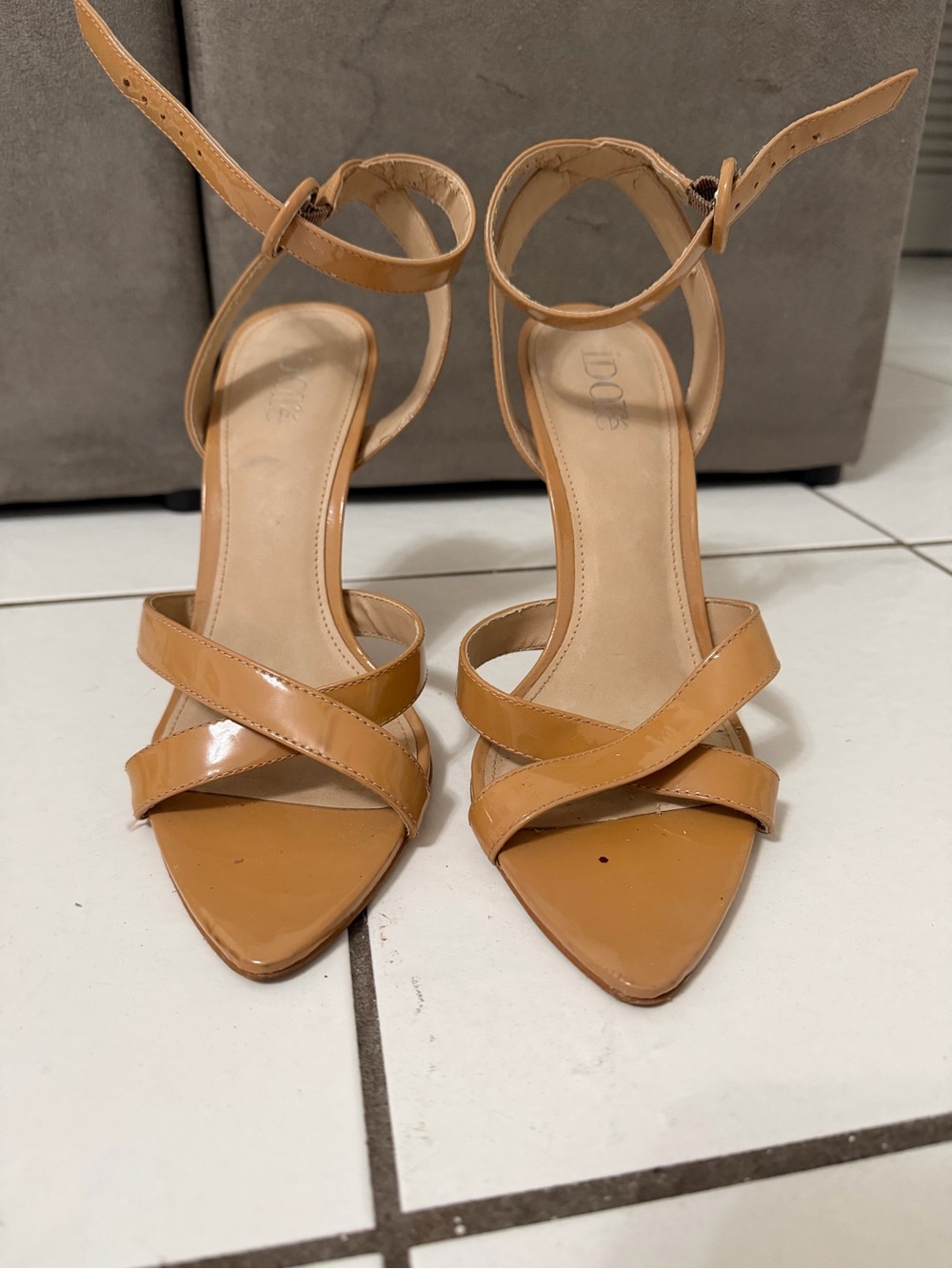 Womenโs Tan Patent Ankle-Strap Pointed-Toe Heels